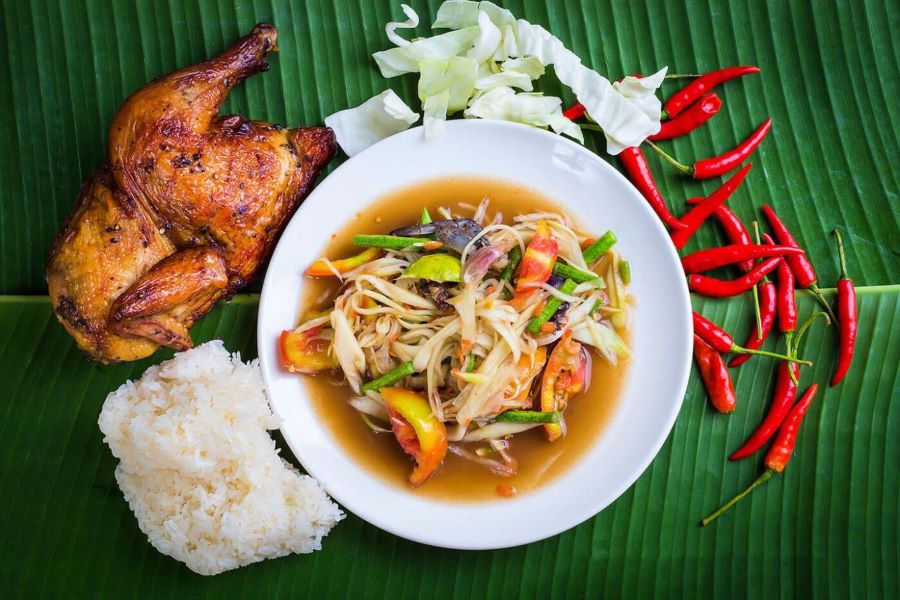 Gai Yang with Khao Niao - Món ăn nổi tiếng tại vùng đất Pattaya xinh đẹp