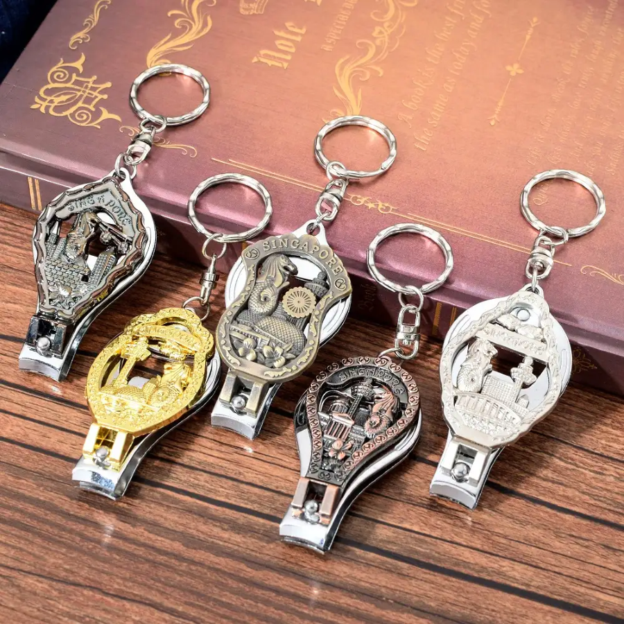 Quà lưu niệm có hình sư tử biển Merlion - Một trong những món đặc sản Singapore làm quà cho bạn bè và người thân