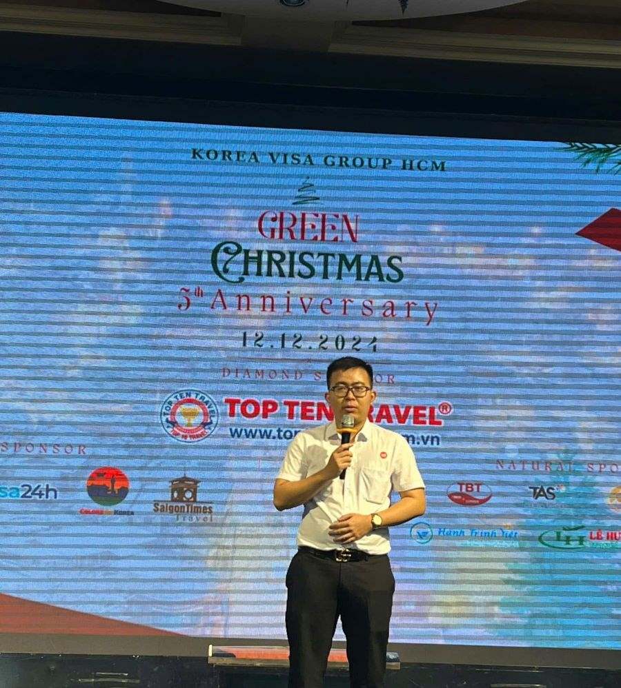 Ông Nguyễn Cảnh Linh - Trưởng phòng kinh doanh visa Top Ten Travel chia sẻ tại sự kiện