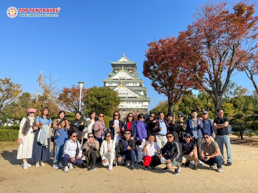 Hình ảnh du khách tham gia các tour Nhật Bản của Top Ten Travel