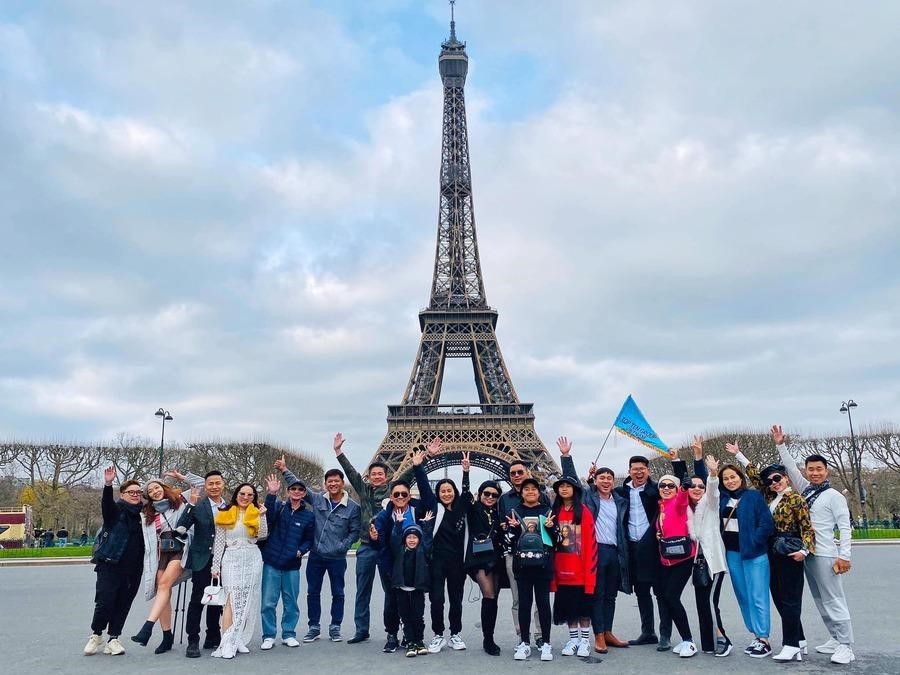 Đoàn khách Top Ten Travel tham quan và khám phá các nước Châu Âu