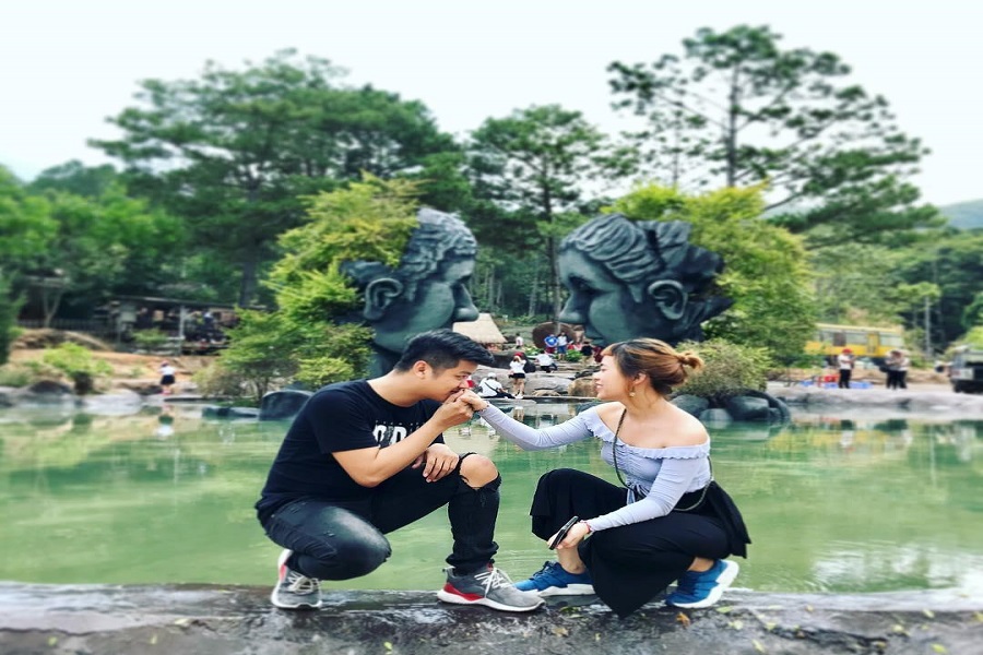 Hồ Vô Cực - Địa điểm check-in cho hội "sống ảo" ở Đà Lạt