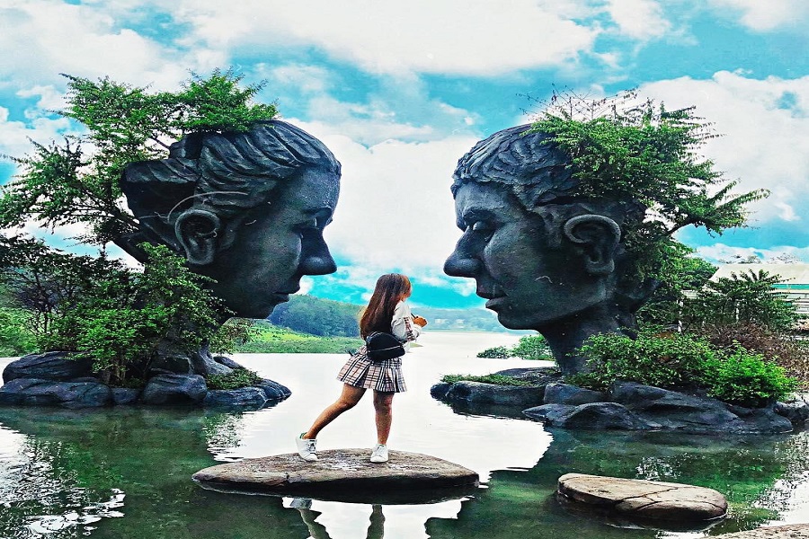 Hồ Vô Cực - Địa điểm check-in cho hội "sống ảo" ở Đà Lạt