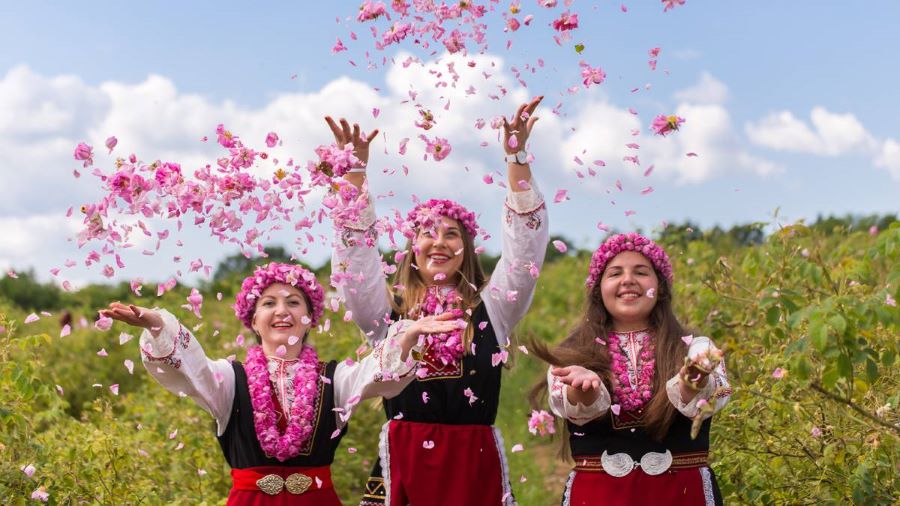 Lễ hội Hoa Hồng Kazanlak được tổ chức nhằm mục đích tôn vinh vẻ đẹp của hoa hồng 