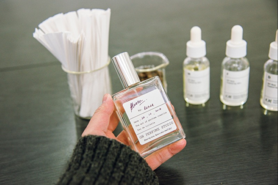 Tự tay tạo ra một loại nước hoa mang đậm dấu ấn cá nhân mà trải nghiệm thú vị tại Itaewon