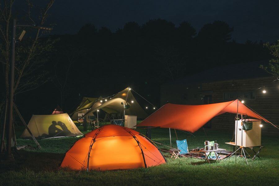 Trải nghiệm cắm trại và ngắm sao trên bãi biển tại Jeju là một trải nghiệm tuyệt vời mà bạn không nên bỏ qua