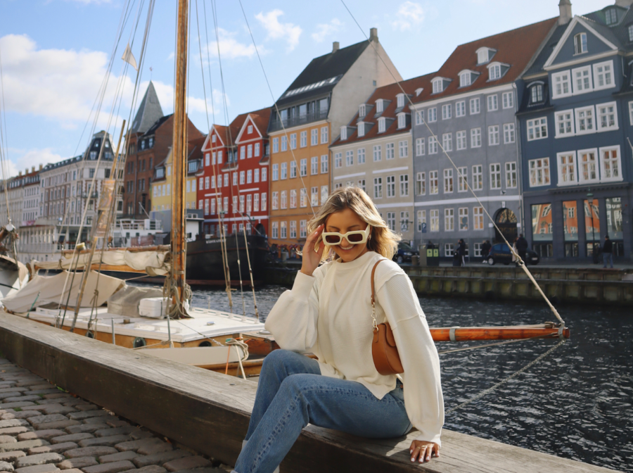 Nyhavn níu chân du khách bằng sự quyến rũ độc đáo của riêng mình