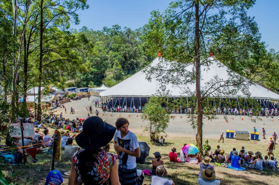 Du khách trên thế giới tham gia lễ hội vô cùng đông đảo