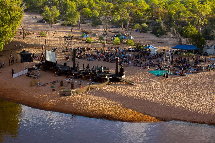 Lễ hội được tổ chức tại một thác nước linh thiêng ở vùng MalkgulumbuItu