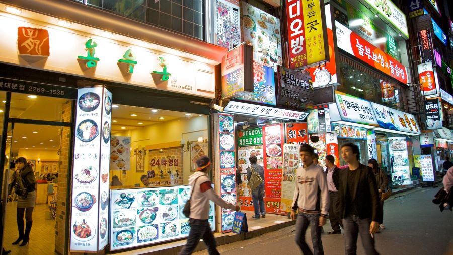 Dongdaemun là một trong những trung tâm mua sắm sầm uất bậc nhất 