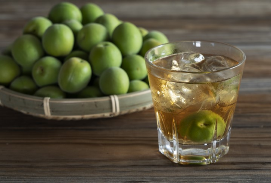 Trà mận xanh không chỉ là một thức uống giải khát mà còn là một loại thuốc quý