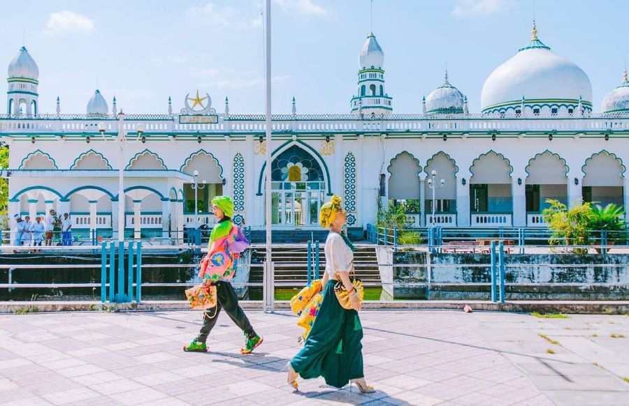 Thánh Đường Masjid Al Ehsan là điểm dừng chân cực kỳ lý tưởng dành cho những ai muốn tìm hiểu thêm về Hồi giáo 