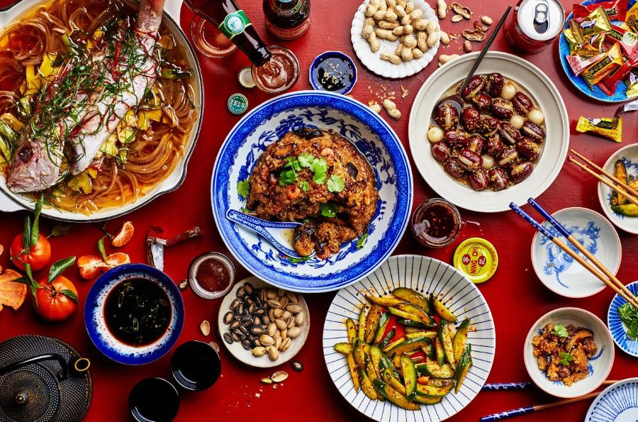 Bàn tiệc ngày Tết của người Đài Loan với vô số các món ăn truyền thống đặc sắc