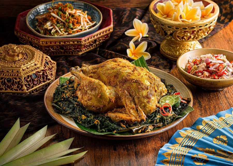 Món gà đậm đà này giữ một vị trí đặc biệt trong văn hóa Bali