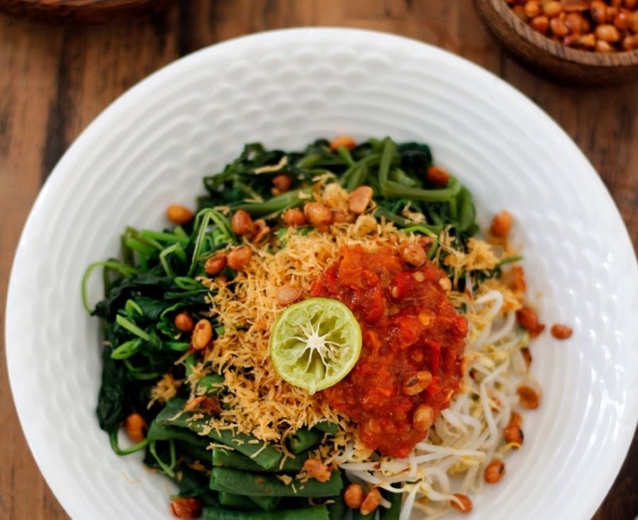 Klungkung Serombotan có hương vị cay độc đáo khi được chế biến bởi cộng đồng người bản địa Klungkung