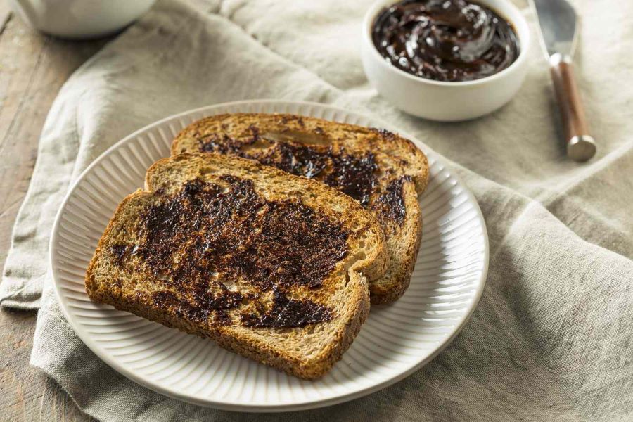 Bánh mì nướng Vegemite - món ăn được nhiều người yêu thích tại Úc