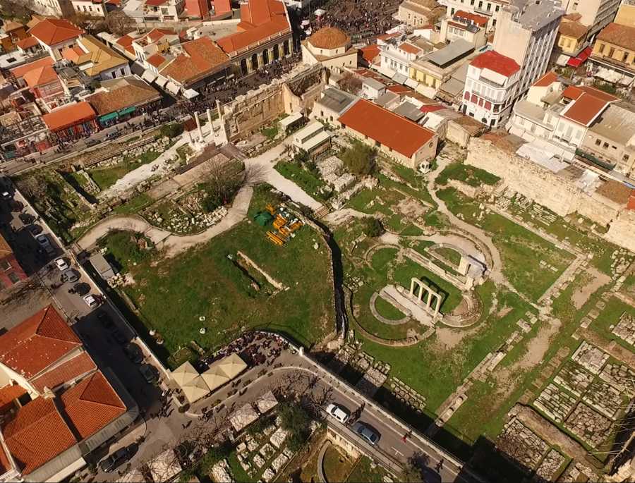 Khu phố cổ Plaka và Monastiraki nhìn từ trên cao