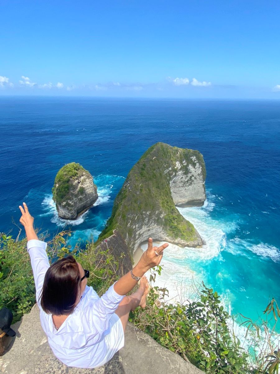 Nusa Penida là hòn đảo lớn nhất trong ba hòn đảo ngoài khơi phía đông nam của Bali