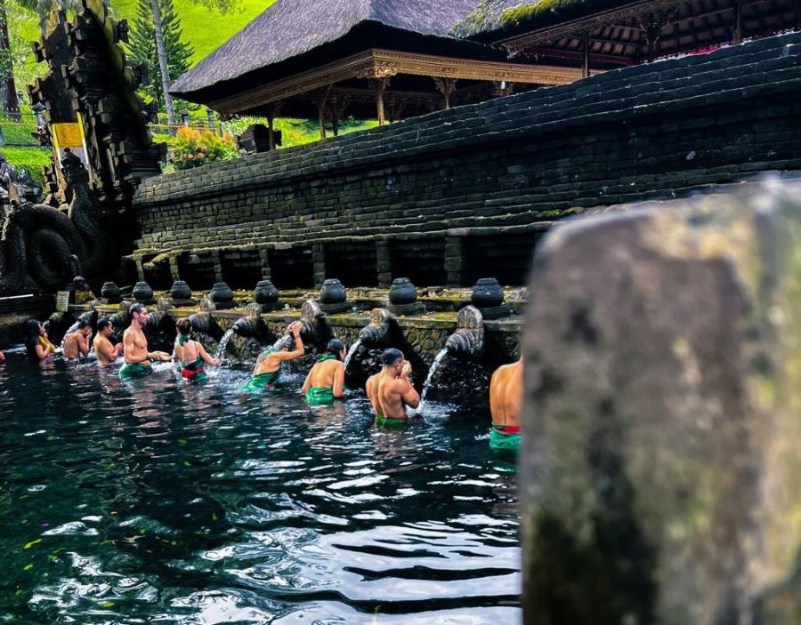 Vùng đất của những phong tục văn hóa tâm linh 