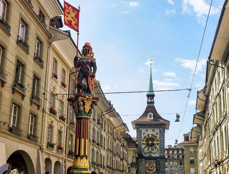 Tháp Đồng hồ Zytglogge là một trong những biểu tượng nổi bật của thủ đô Bern