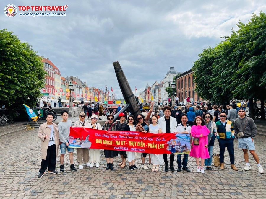 Những vị khách của nhà Top Ten Travel trong chuyến du lịch đến Bắc Âu