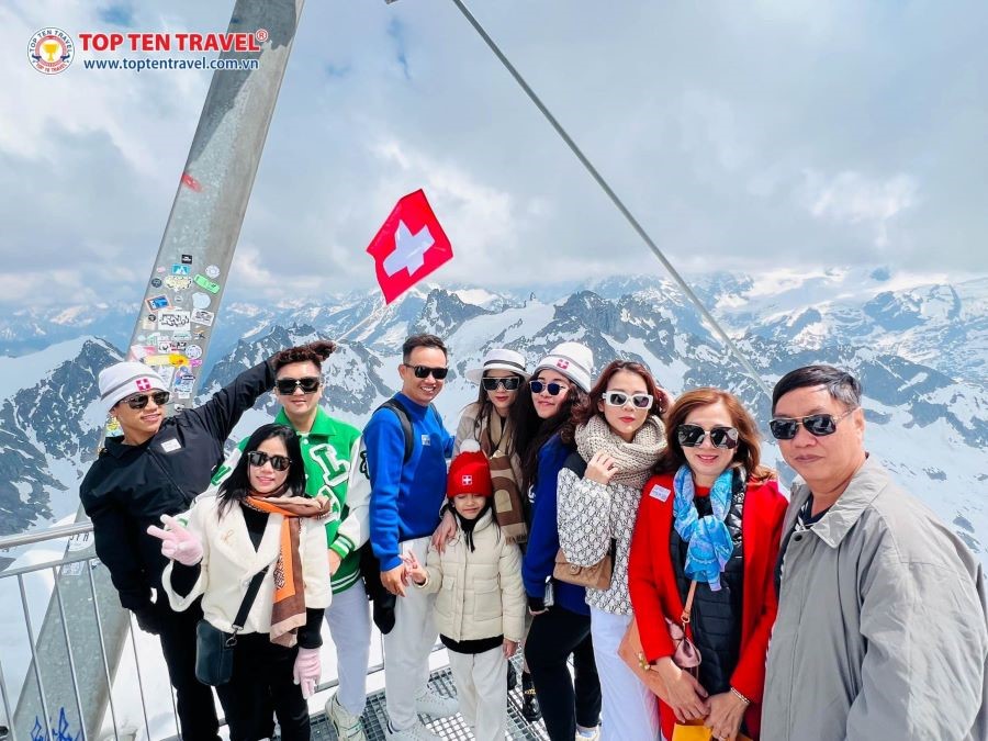 Tour châu Âu tại Top Ten mang đến cho du khách nhiều hoạt động vui chơi thú vị