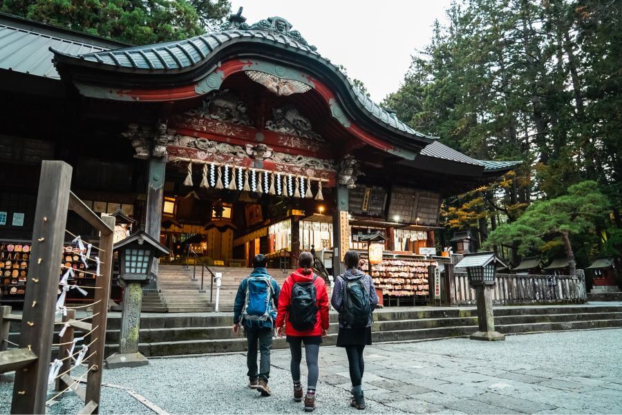 Đền Fuji Sengen Jinja là một điểm đến không thể bỏ qua trong chuyến du lịch Nhật Bản