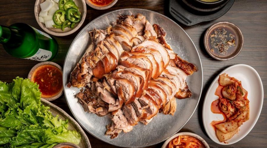 Đậm đà đưa cơm với chân giò heo hầm Hàn Quốc chuẩn vị