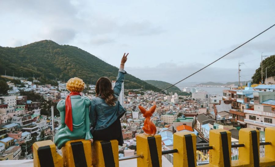 Làng bích họa rực rỡ làm say lòng hàng triệu du khách tại Hàn