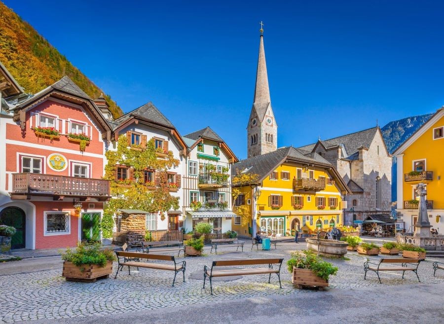 Quảng trường chợ Hallstatt là điểm đến thu hút đa số khách du lịch ghé thăm