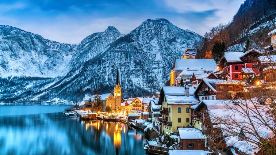 Thị trấn Hallstatt sở hữu vẻ đẹp thiên nhiên diệu kỳ mà ai cũng ao ước chiêm ngưỡng một lần