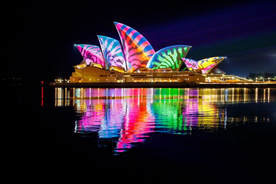 Khám phá lễ hội ánh sáng Vivid Sydney khi đi du lịch Úc