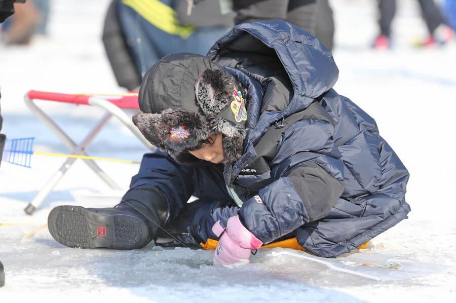 Đến với Lễ hội Đài phun nước băng Chilgapsan, bạn còn được tham gia vào nhiều hoạt động mùa đông thú vị