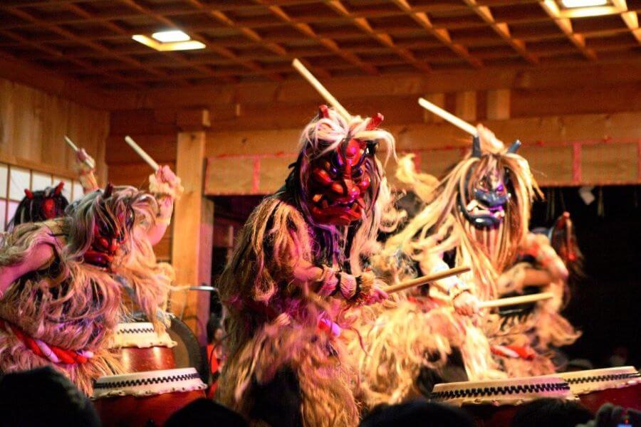 Lễ hội Namahage Sedo không chỉ là một lễ hội giải trí mà còn mang trong mình những ý nghĩa văn hóa và tâm linh sâu sắc