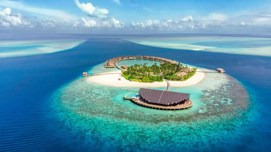 Maldives là quốc gia nhỏ nhất châu Á với gần 1200 đảo san hô lớn nhỏ 