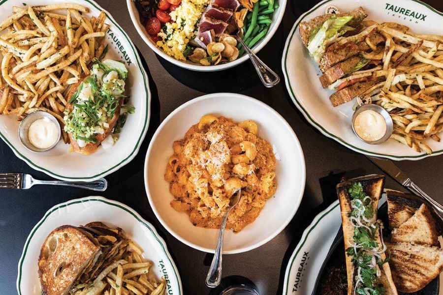 Ẩm thực Pháp nổi tiếng nhờ nghệ thuật kết hợp các loại nguyên liệu cùng cách chế biến công phu, cầu kỳ