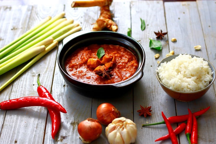 Món Cà Ri Massaman trứ danh tại Thiên đường biển Phuket