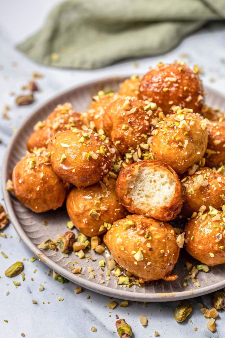 Bánh Luqaimat - Món bánh độc đáo tại Dubai