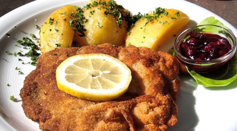 Schnitzel - món ăn truyền thống của Đức