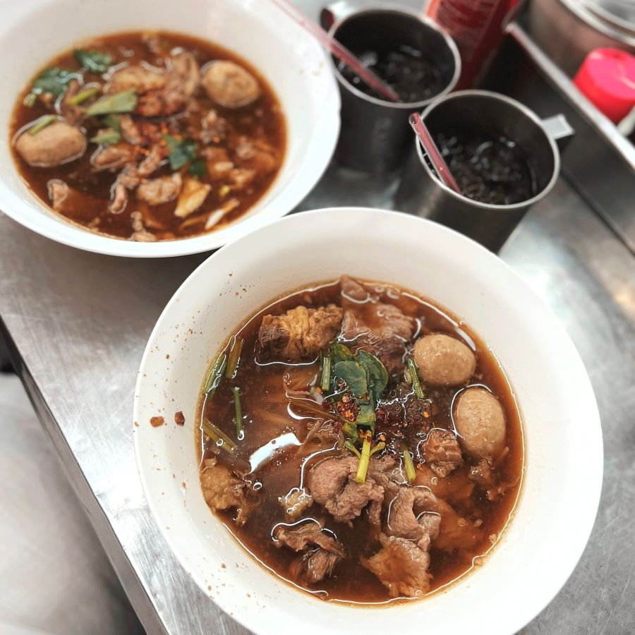 Món mì bò hầm với công thức đặc biệt tại Thái Lan