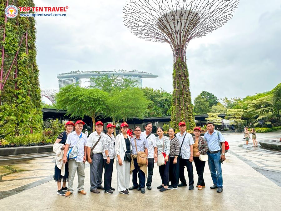 Tour Du Lịch khám phá 2 quốc gia Singapore - Malaysia tại Top Ten Travel