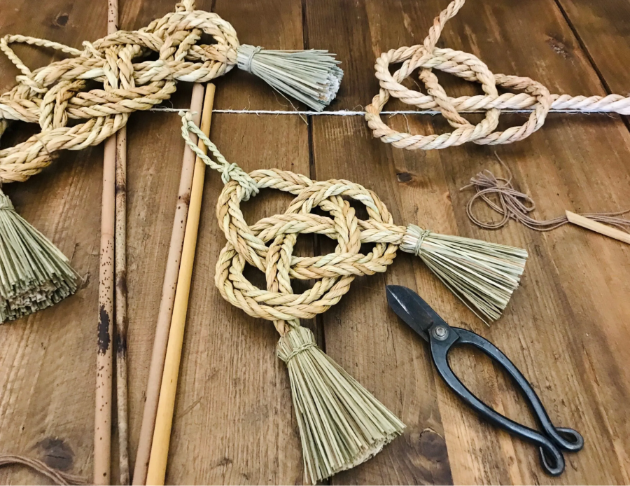 Làm Shimenawa không chỉ là một hoạt động thủ công mà còn là cách để kết nối với truyền thống và văn hóa Nhật Bản