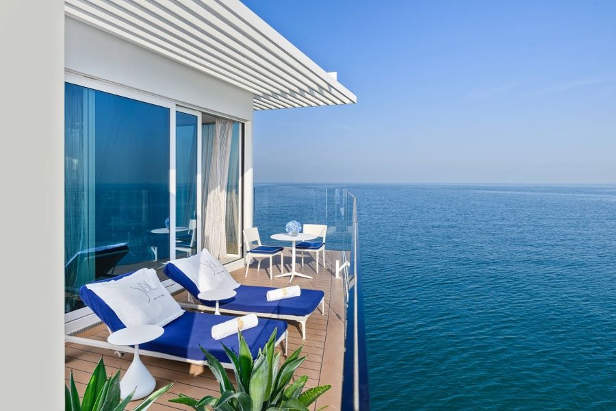 Bạn còn được tận hưởng nhiều tiện ích cao cấp, chất lượng mà chỉ có tại Khách sạn 7 sao Burj Al Arab