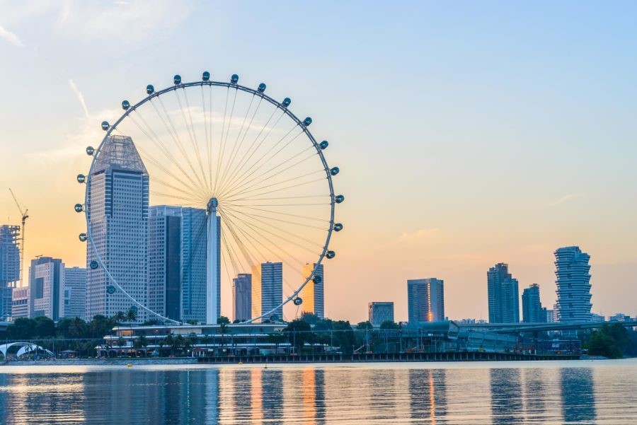 Khám phá Singapore Flyer để chiêm ngưỡng toàn bộ vẻ đẹp hiện đại của Singapore