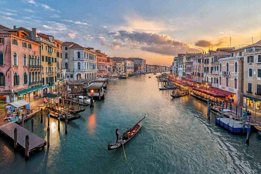 Venice làm say đắm trái tim của biết bao du khách ngay từ cái nhìn đầu tiên