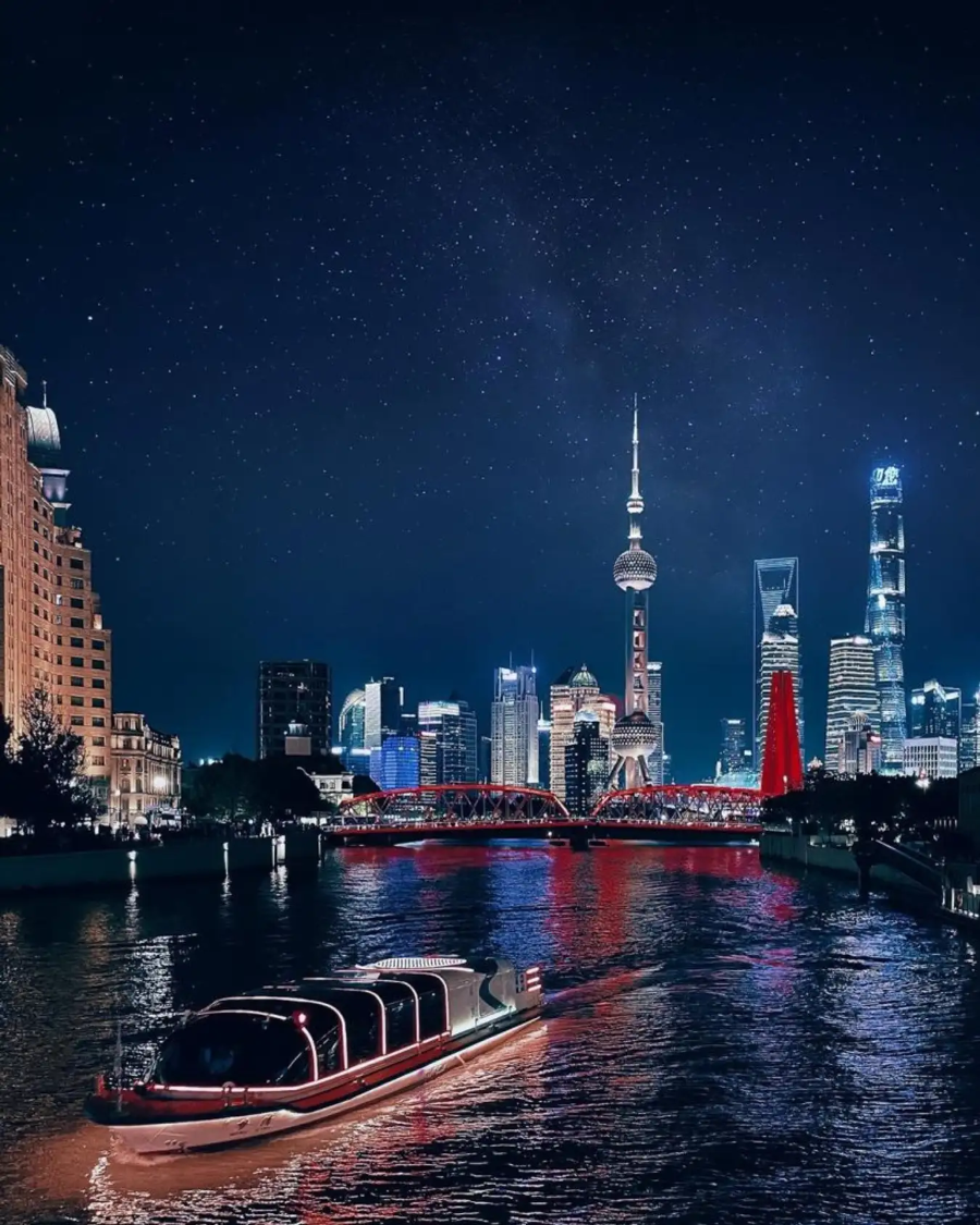 Du thuyền trên sông Hoàng Phố - hành trình đưa bạn du ngoạn qua những địa danh nổi tiếng nhất thành phố