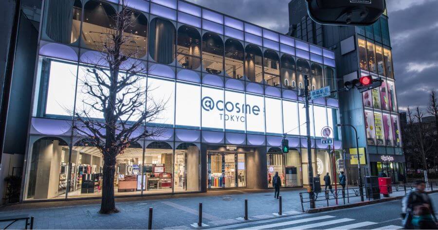 @Cosme Tokyo là một thiên đường mua sắm mỹ phẩm nổi tiếng, nơi tập trung hàng ngàn sản phẩm làm đẹp từ khắp nơi trên thế giới