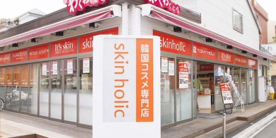 Giữa lòng khu phố Nhật Bản, Skinholic nổi bật như một ốc đảo K-beauty riêng biệt