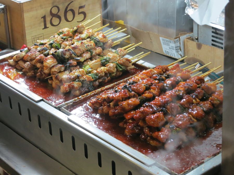 Dakkochi, một món ngon nổi tiếng trong ẩm thực đường phố của Hàn Quốc