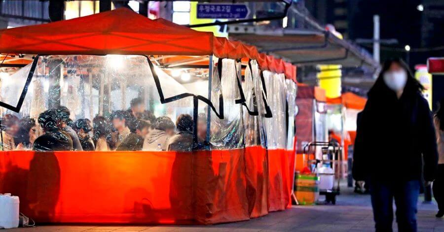 Pojangmacha là một phần không thể thiếu trong văn hóa ẩm thực và cuộc sống về đêm của người dân xứ sở kim chi